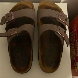 size 39 (women’s 9) brown slip-on Birkenstock’s